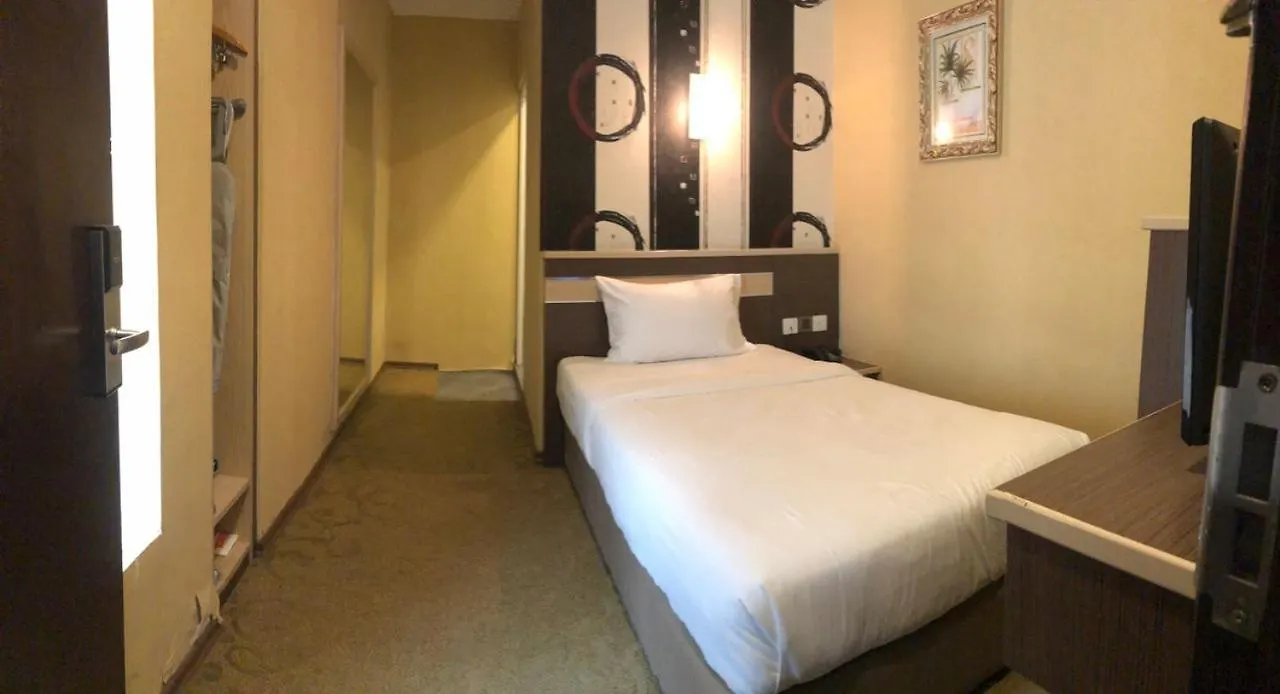 The Ardens Hotel - Nong Chik, Kolam Air, Τζόχορ Μπάχρου